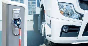 Transport organisations warn against knee-jerk reaction to Omicron